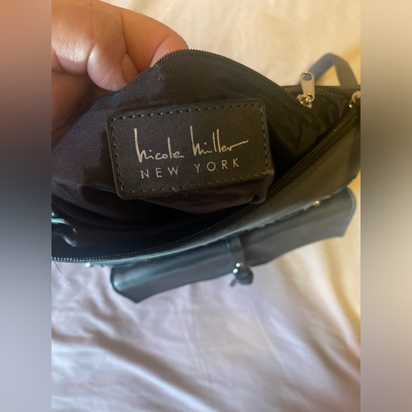 Nicole Miller New York - Picture 2 of 5